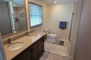 2260 Sandlewood Dr, Venice, FL 34293 - Photo 40