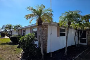 2260 Sandlewood Dr, Venice, FL 34293 - Photo 18