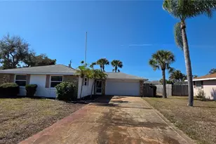 2260 Sandlewood Dr, Venice, FL 34293 - Photo 6