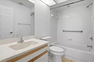 5670 Sheffield Greene Cir, Sarasota, FL 34235 - Photo 22