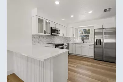 6907 11th Avenue NW, Bradenton, FL 34209 - Photo 6