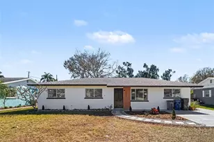 6907 11th Ave NW, Bradenton, FL 34209 - Photo 1