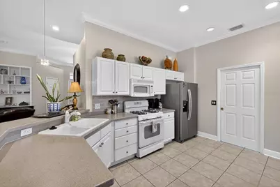 719 Misty Pond Court, Bradenton, FL 34212 - Photo 6