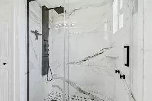 8051 36th St Cir E, Sarasota, FL 34243 - Photo 30