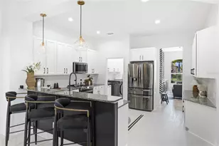 8051 36th St Cir E, Sarasota, FL 34243 - Photo 18