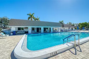 2721 Riverbluff Pl, Sarasota, FL 34231 - Photo 46