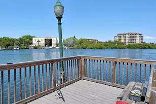 2721 Riverbluff Pl, Sarasota, FL 34231 - Photo 58