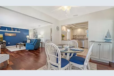 2721 Riverbluff Place #V-50, Sarasota, FL 34231 - Photo 12