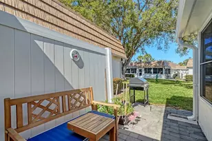 2721 Riverbluff Pl, Sarasota, FL 34231 - Photo 30