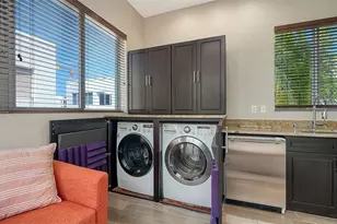 235 Cocoanut Ave, Sarasota, FL 34236 - Photo 38