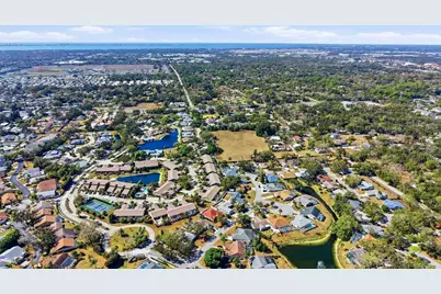 4822 Hamlets Grove Drive, Sarasota, FL 34235 - Photo 52