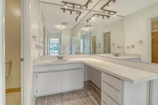 7880 Palm Aire Ln, Sarasota, FL 34243 - Photo 26