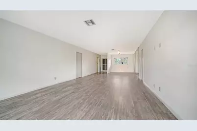 7880 Palm Aire Lane #203, Sarasota, FL 34243 - Photo 14