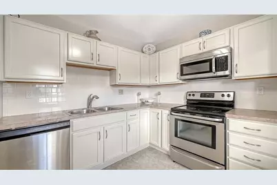 7880 Palm Aire Lane #203, Sarasota, FL 34243 - Photo 18