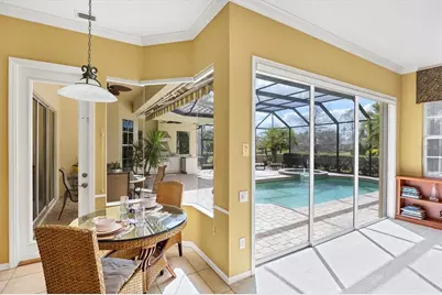 7908 Treesdale Glen, Lakewood Ranch, FL 34202 - Photo 10
