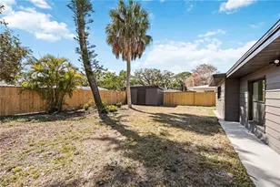 2770 Wood St, Sarasota, FL 34237 - Photo 40