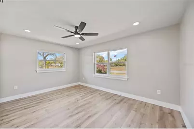 2770 Wood Street, Sarasota, FL 34237 - Photo 32
