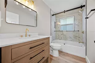 2770 Wood St, Sarasota, FL 34237 - Photo 4