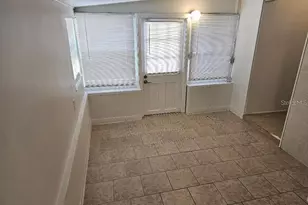 103 32nd St NW, Bradenton, FL 34205 - Photo 2