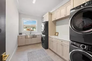 3927 Founders Club Dr, Sarasota, FL 34240 - Photo 48