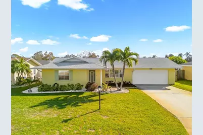 5723 1st Avenue Drive W, Bradenton, FL 34209 - Photo 1