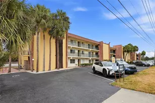 4435 1st St NE, Saint Petersburg, FL 33703 - Photo 1