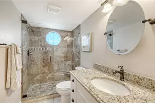 1350 Siesta Bayside Dr, Sarasota, FL 34242 - Photo 24