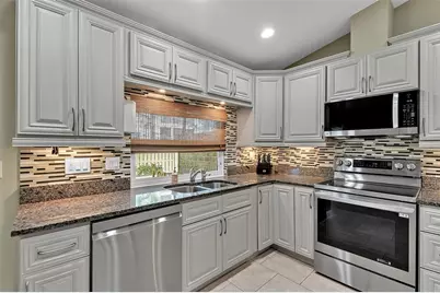 3406 Avenida Madera #B, Bradenton, FL 34210 - Photo 12