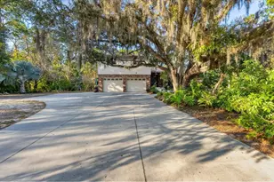 5237 Turtle Creek Ln, Sarasota, FL 34232 - Photo 2