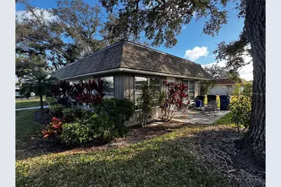 1335 Glendale Circle W #217, Sarasota, FL 34232 - Photo 2