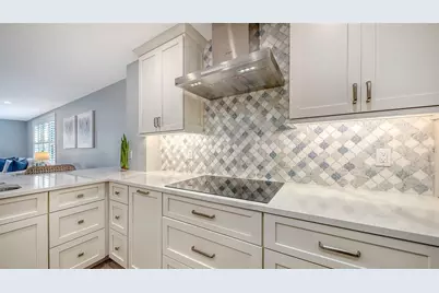 5780 Midnight Pass Road #110, Sarasota, FL 34242 - Photo 6