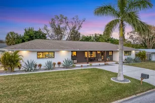 2411 Valencia Dr, Sarasota, FL 34239 - Photo 1