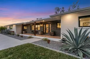 2411 Valencia Dr, Sarasota, FL 34239 - Photo 2