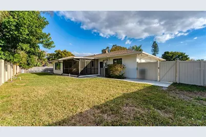 2411 Valencia Drive, Sarasota, FL 34239 - Photo 40
