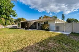 2411 Valencia Dr, Sarasota, FL 34239 - Photo 40