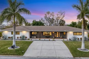 2411 Valencia Dr, Sarasota, FL 34239 - Photo 1