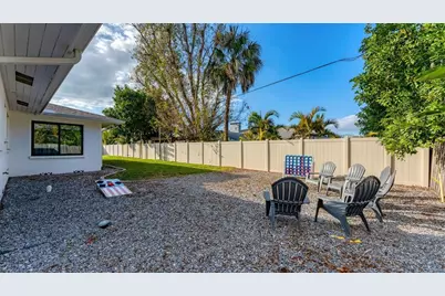 2411 Valencia Drive, Sarasota, FL 34239 - Photo 44
