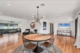 2411 Valencia Dr, Sarasota, FL 34239 - Photo 18