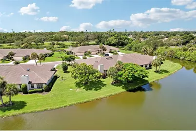 3639 Muirfield Drive #3A, Sarasota, FL 34238 - Photo 4