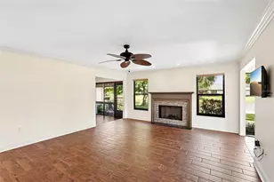 3639 Muirfield Dr, Sarasota, FL 34238 - Photo 6