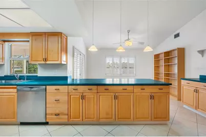 8219 Timber Lake Lane, Sarasota, FL 34243 - Photo 34