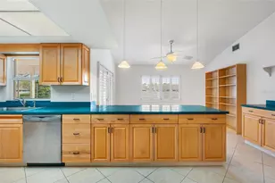 8219 Timber Lake Ln, Sarasota, FL 34243 - Photo 34