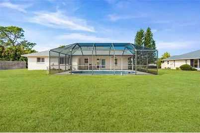 8219 Timber Lake Lane, Sarasota, FL 34243 - Photo 6