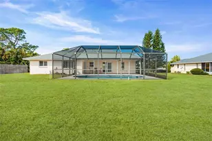 8219 Timber Lake Ln, Sarasota, FL 34243 - Photo 6