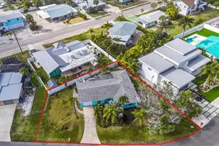 204 84th St, Holmes Beach, FL 34217 - Photo 42