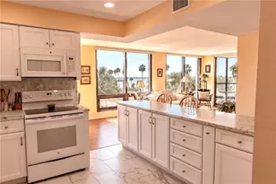 707 S Gulfstream Ave, Sarasota, FL 34236 - Photo 4