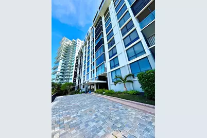 707 S Gulfstream Avenue #307, Sarasota, FL 34236 - Photo 2