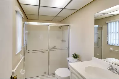 4202 35th Avenue W #7, Bradenton, FL 34205 - Photo 4