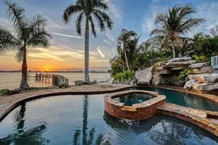 324 Bayshore Dr, Osprey, FL 34229 - Photo 30