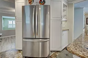 252 Sun Air Cir, Osprey, FL 34229 - Photo 18